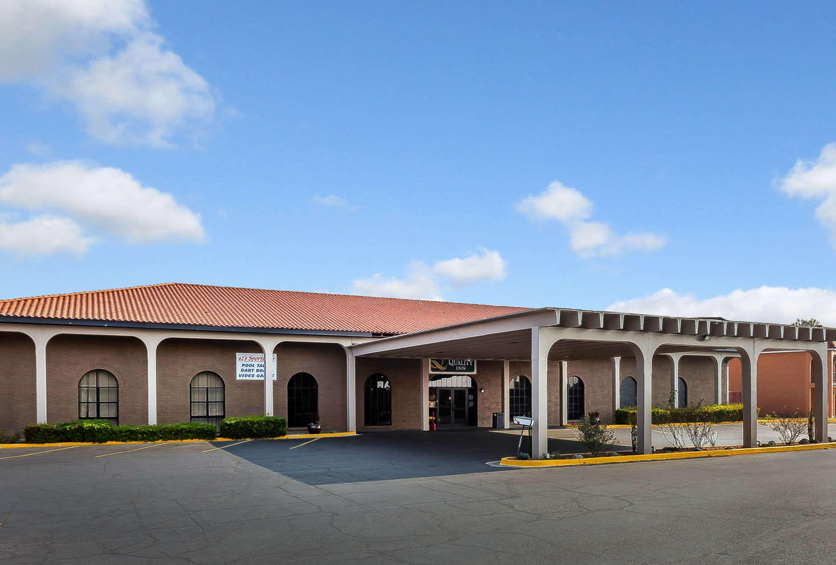 Quality Inn Forsyth Near Ga Public Safety Training Center Exterior photo
